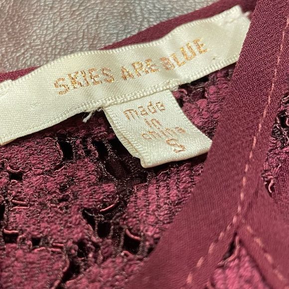 Skies Are Blue Lia Cold Shoulder Lace Blouse - Picture 8 of 16